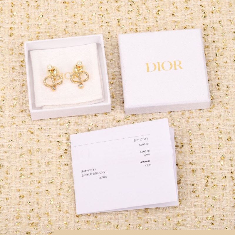 ch**an D*or earrings